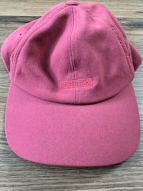 Lululemon Womens Baller Hat Soft Embroidered Logo Red Burgundy Wine Stretch Cap